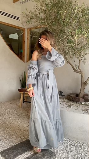 Elegant Gray Star Pattern Dress for Stylish Selfies