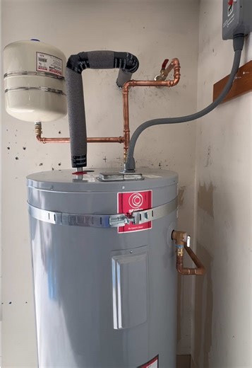 Switched from solar to an electric 80 gallon water heater. #plumbing #waterheater #plumber #fyp #pov