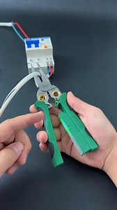 Revolutionary Wire Stripper: Real Ultimate Tool #WireStripper #Tools #DIY #Electronics #Electricians #HandTools | Academiadii