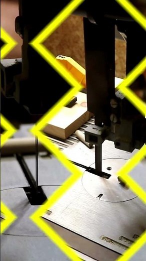 Cutting Perfect Dowels On Band Saw #woodworking #bandsaw #dowels