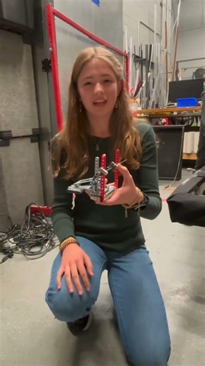 The Wildbot's latest "Talon" elevator climber prototype! 🦅🦅🦅🦅🦅