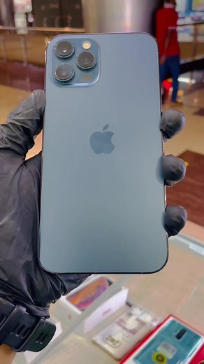 12 pro max 100 battery 😯😯#foryoupage #foryou #mobileclub #alhamdulillah❤️ #cashondelivery #fridayoffer #hotprice #cashondelivery #homedelivery🚚