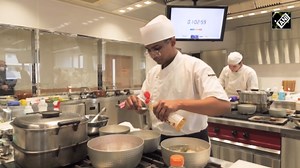 Kyoto hosts cooking test to certify foreign Japanese cuisine chefs