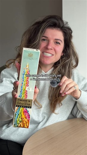 this is the 50 year old candle 🕯️✨ #candle #vintage #queen #candletok #vintedfinds