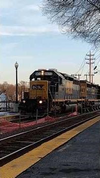 CSXT 8873 & 8089 roar thru Haverhill 3/10/2026 #shortvideo #shortsvideo