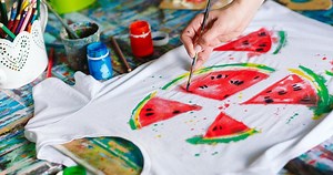 Buďte kreativní a originální! Oživte si oblečení nebo bytové doplňky barvami na textil
