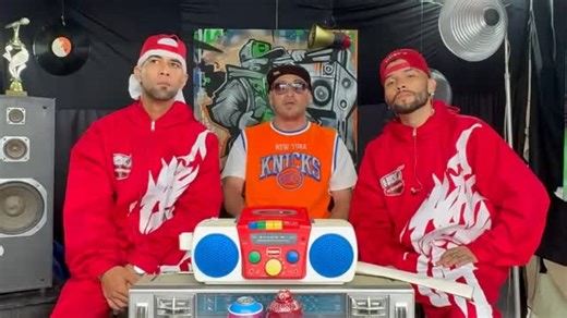 @h2ohiphoporganizado en HIP HOP AL PARQUE 2025 Desde Cali para Latinoamérica, el Rap caleño llega con fuerza al festival más grande de Hip Hop en la región. El colectivo H2O Hip Hop Organizado representa la esencia del movimiento caleño: lírica consciente, beats potentes y un mensaje que conecta con las realidades de las calles y los barrios. Con años de trabajo en la escena independiente, H2O se ha convertido en un referente de disciplina, resistencia y autenticidad, llevando la bandera de la c