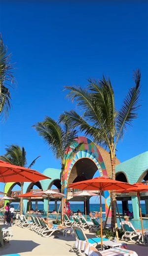 We weren't kidding when we said this was THE ultimate beach day. Grab the fam and get ready to live the Caribbean daydream. Royal Beach Club Paradise Island is officially open. 🏝️ 📍Royal Beach Club Paradise Island, now open in Nassau, Bahamas | Royal Caribbean Crown & Anchor Society