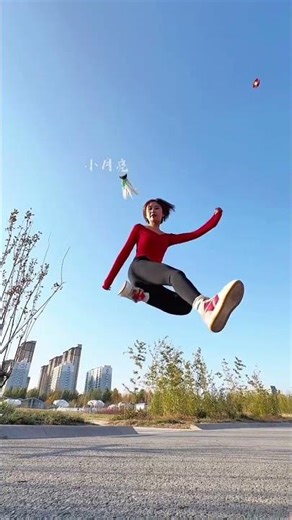 Let's play shuttlecock together and get some exercise.