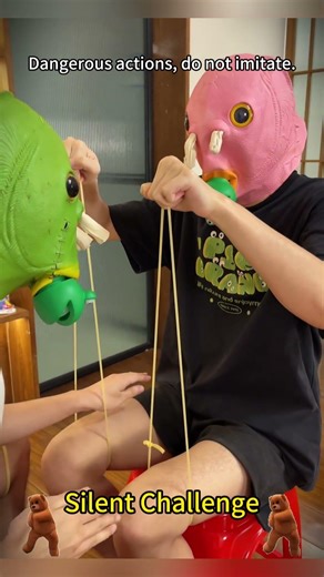 Do you play with your friends?#funny #comedy #viral #silent #trending #trynottolaugh #foryou