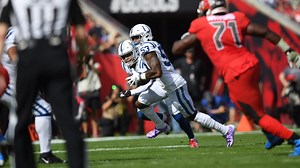 HIGHLIGHT | Darius Leonard Jumps Winston's Pass For Interception