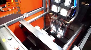 Semi-automatic 5L bottle blower, small footprint, easy to maintain www.ecengcompany.com Wechat/whatsapp: 8615850390442 Email:derrick@ecengcompany.com #pet bottle blowing machine #PET bottle machine #blowing machine #plastic bottle making machine #bottles blowing machine #bottle blow moulding machine #plastic blow molding machine #plastic bottle machine #blow molding machinery #plastic molding machine | Riverman Zhang