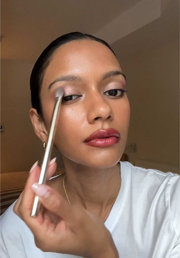 Evening Makeup Tutorial with Classic Red Lipstick