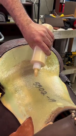 The Saddle Office on Instagram: "The art of saddle making. Quality you can feel - Detail you can see.🤍 #horseriding #horse #horses #horsesofinstagram #equestrian #equestrianlife #dressage #equine #showjumping #pony #riding #instahorse #horselove #horselover #equestrianstyle #equestrianphotography #horsepower #floridalife #sauðárkrókur #iceland"