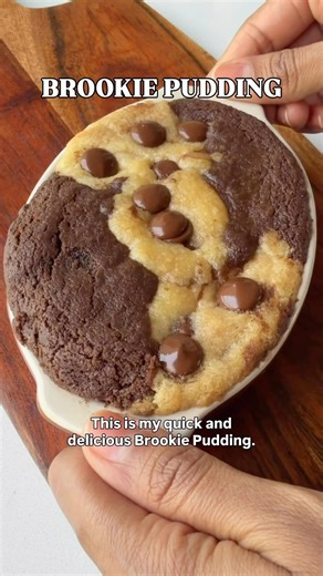 You need just 5 MINUTES to make this EGGLESS BROOKIE PUDDING! #foodshorts #dessertrecipe