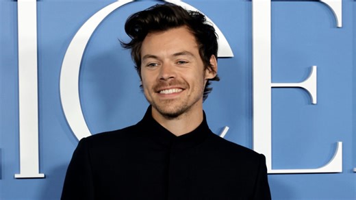 Harry Styles' Latest 'Random' Outing Goes Viral: 'Can't Make This Up'