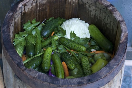 STARI RECEPT ZA TURŠIJU BEZ KONZERVANSA: Samo na ovaj način se PRAVILNO PERE POVRĆE, tako da se ne pokvari do proleća