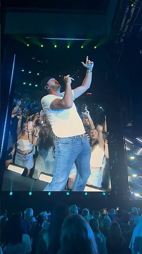 Luke Bryan Performing “That’s My Kind of Night” CMA Fest 2025 #lukebryan #cmafest #country