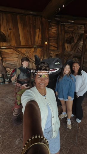 Magical Morning with Toothless at Epic Universe