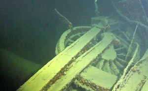 Explorers find 1910 train wreck at bottom of Lake Superior