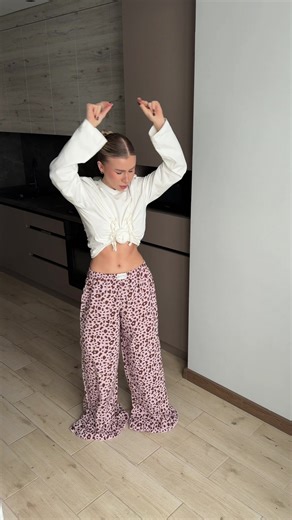 Домашні штанці з рюшами — твій щоденний мастхев ✨ Комфорт, але make it cute 🙈💕 #smth #власневиробництво #домашнійодяг #smthshop #самсінг