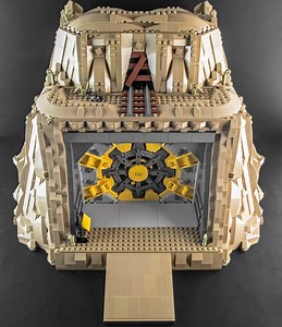 Working LEGO Fallout Vault