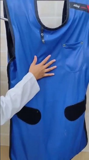 “Lead Apron – Your Shield Against Harmful X-ray Radiation ☢️🛡️”