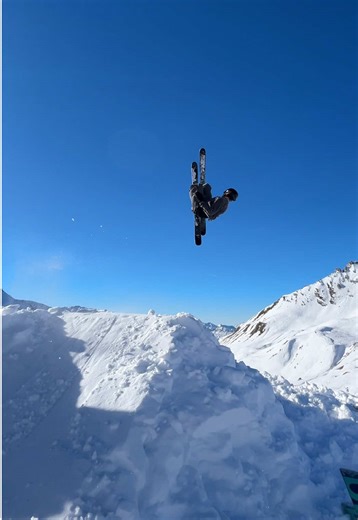 ski @⛷️ #ski #skitok #skiing #skiingtiktok #send