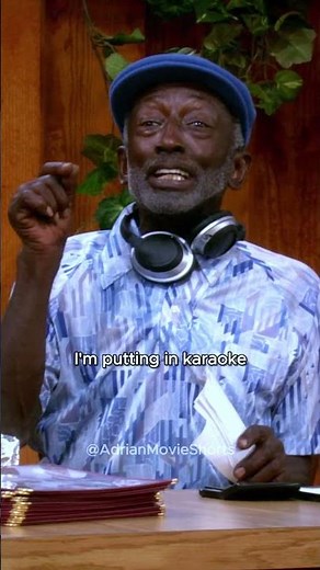 Little China wants Karaoke 🤣😭 | 2 Broke Girls #shorts #viralvideo #funny #2brokegirls