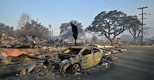 Eaton fire 3% contained; evacuation orders remain