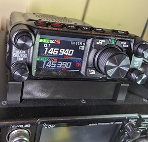 Yaesu FTM-500 Radio Desk Stand: 3D Printed Amateur Radio Mount - Etsy