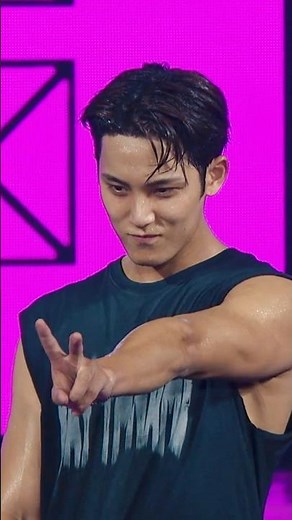 SEVENTEEN WORLD TOUR [NEW_] (MINGYU FOCUS)