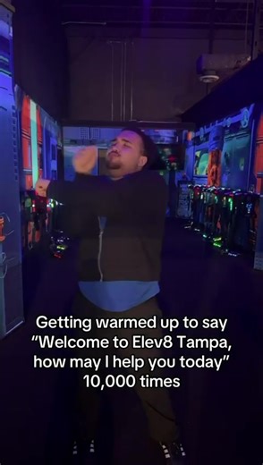 Five-star guest services at all times! ⭐️⭐️⭐️⭐️⭐️ • • ・ #Elev8FunTampa #Elev8Fun #Fun #Tampa