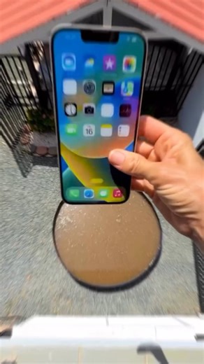 99% people don't know about these side bars in mobile phones . . . #tipsandtricks #knowledge #iphone #iphone17promax #techtip #information #tecnology #network #signal #trendingreels #viralreels #tech | Techby Laxman