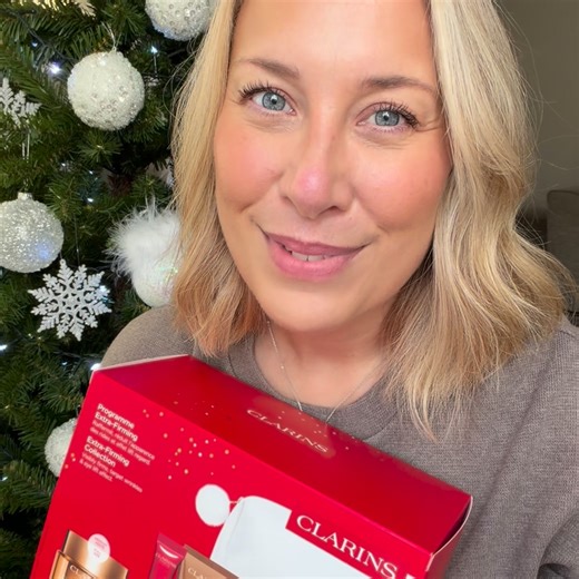 Winter glow starts here—up to 40% off Clarins skincare you’ll love. While Stocks last! | Clarins