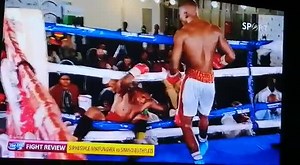 I was at the #boxing in KZN yesterday and this is one of the strangest and saddest things I've seen in the sport. Thoughts and prayers with Simiso Buthelezi who is now in an induced coma in hospital 🙏🏿🙏🏿 @SABC_Sport #SizenzaZonke.. This was the 10th and final round and Buthelezi was ahead on points at this stage against Siphesihle Mntungwa, who is now the WBF All Africa Lightweight Champion | Thabiso Mosia