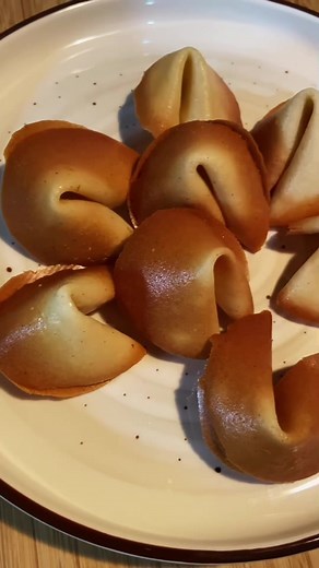 How to Make Delicious Fortune Cookies at Home | Tutorial