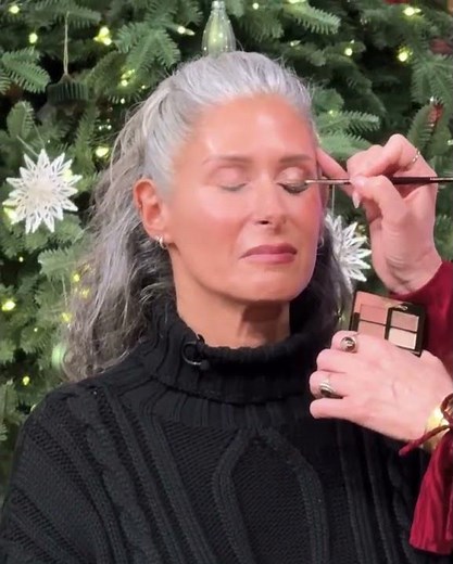 Tricks to Get the Elongated Eye Look with Charlotte Tilbury on This Morning