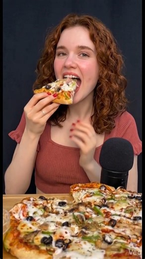 ASMR Eating Domino’s Cheese Pizza 🍕🧀🔥 | Cheesy Pizza Mukbang | Satisfying Eating #dominospizza #asmr