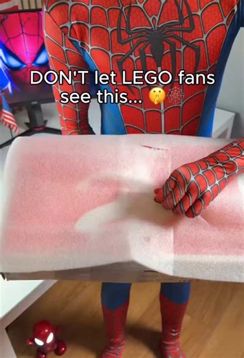 Don’t let LEGO fans see this🤫 #spiderman #mcu #lego