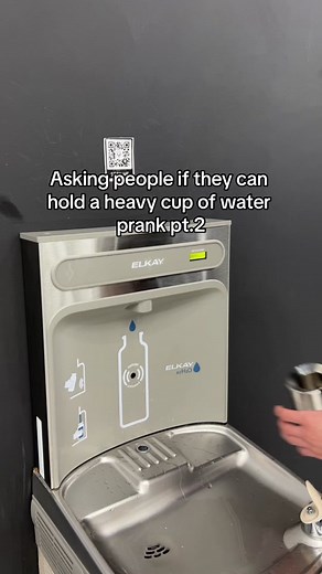 He didnt know it was heavy 🤣 | heavy cup prank