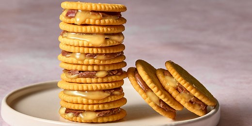 These Throwback Rolo-Ritz Sandwiches Are the Easiest Salty-Sweet Treat