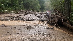 Landslide shuts down the Gatlinburg Bypass in Tennessee