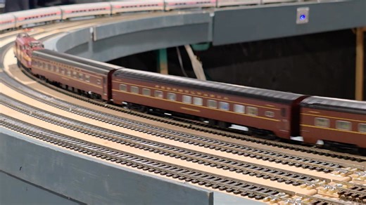Electric is king on the Northeast Corridor! There is a layout that it exclusively models the Northeast corridor, and you can always rest assured that GG1s will dominate. Here is a shot of one of these perfect beauties, in her Tuscan red Glory From the Timonium train show | Reading and Lehigh Railroad, N scale