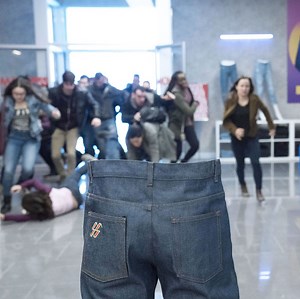 4 Horror Movies Featuring Characters Wearing PANTS! #Pants