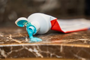 Toothpaste has expiry date from 1988, what mom does next goes viral