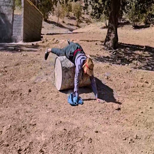 Work, love, and nature—life unfolds with Eshaq and Ozra | Loving