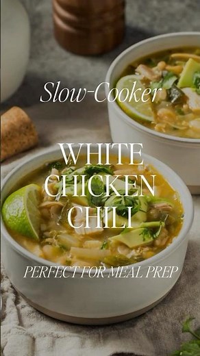 The Best White Chicken Chili (Easy & Delicious!)