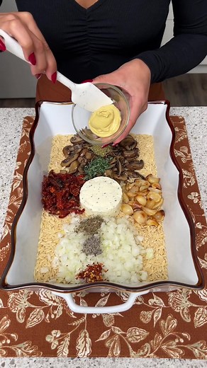 Creamy and Delicious Pasta Bake Recipe with Sun-Dried Tomatoes and Cheese