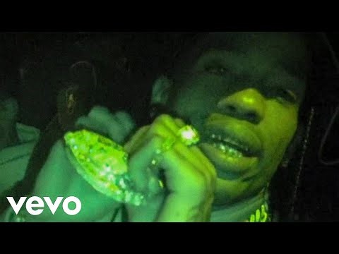 Travis Scott - JEANS (Feat. Akiira) Prod. AKIIRA